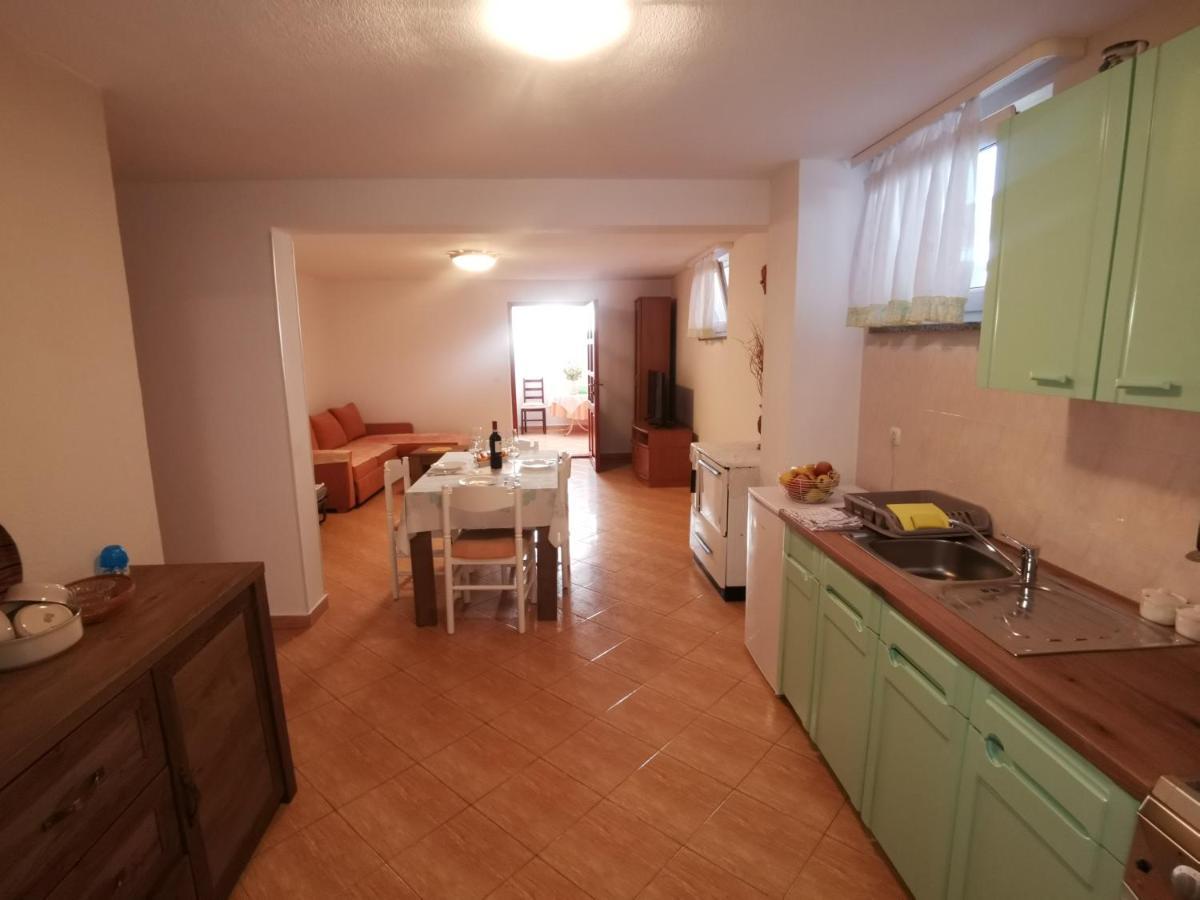 Apartmani Berber Babici Exteriör bild