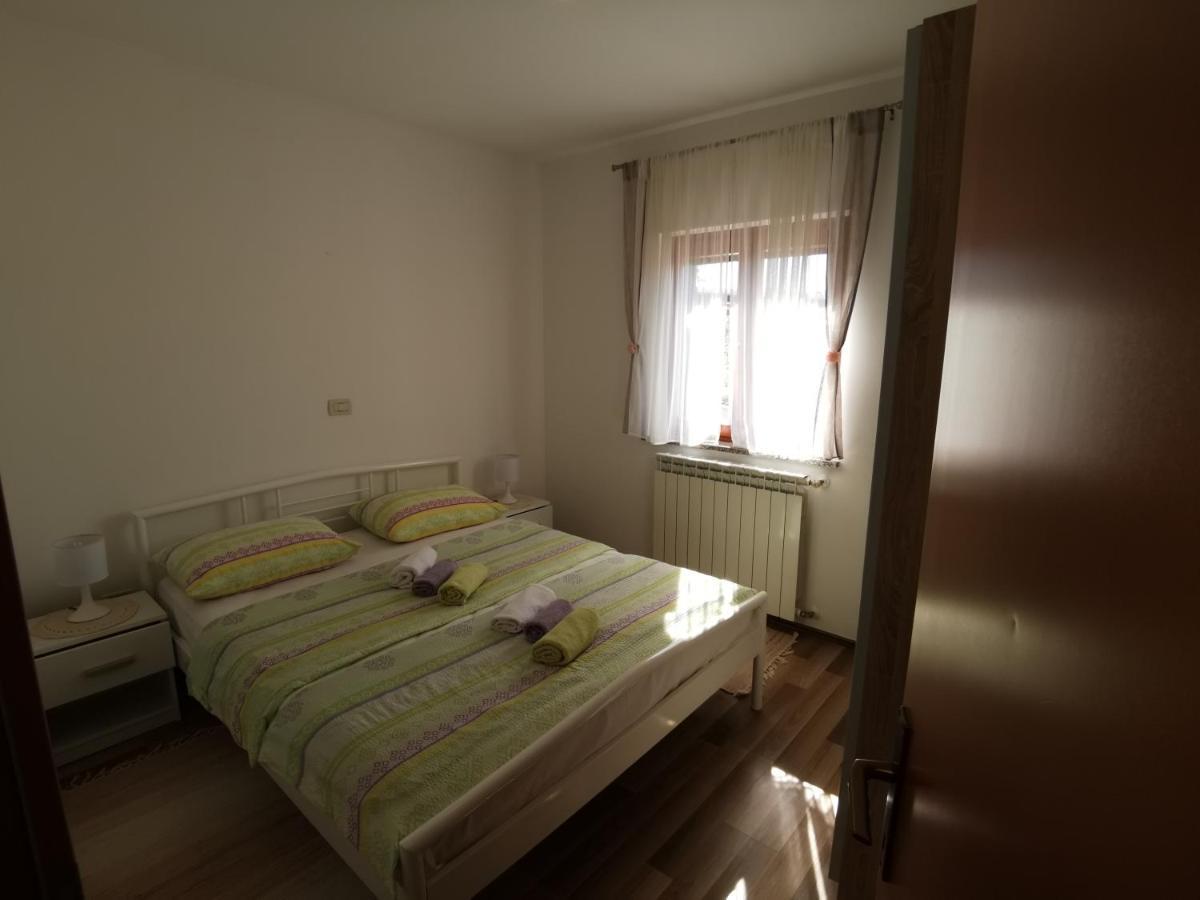 Apartmani Berber Babici Exteriör bild