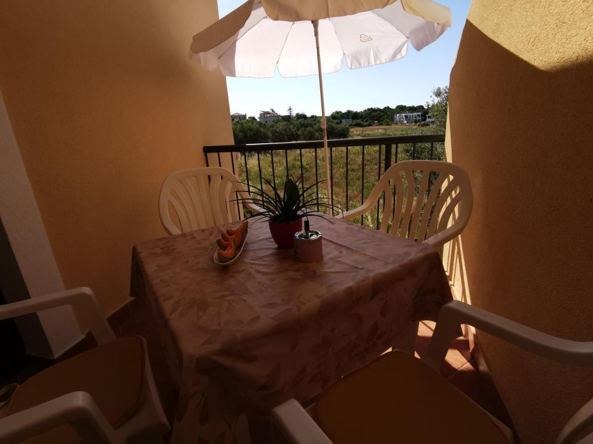 Apartmani Berber Babici Exteriör bild