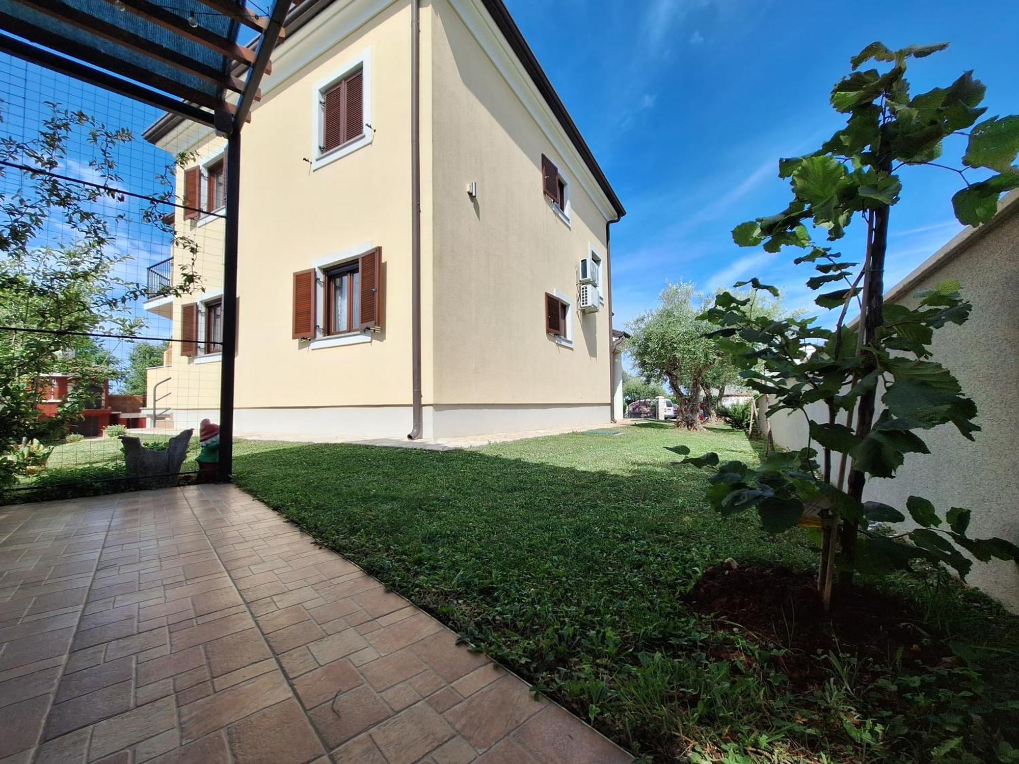 Apartmani Berber Babici Exteriör bild